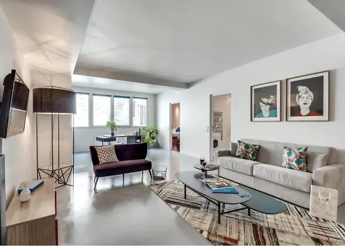 Modern And Bright 2bd For 11 Guests In Le Marais! Appartamento